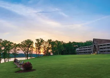 Hueston Woods Lodge and Conference Center hotel thumbnail 6