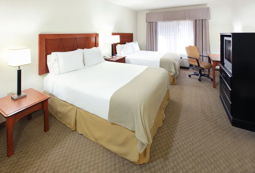 Holiday Inn Express Hotel & Suites Pine Bluff / Pines Mall by IHG hotel detail image 6