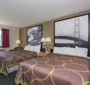 Super 8 by Wyndham Houghton Lake hotel detail image 7