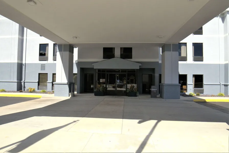 Super 8 by Wyndham Crossville TN hotel detail image 2