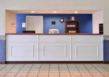 Americas Best Value Inn Smackover hotel thumbnail 6