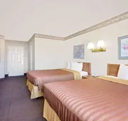 Travelodge by Wyndham Page, View of Lake Powell hotel detail image 4