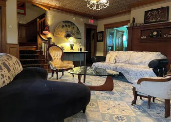 The Munroe Inn hotel thumbnail 6