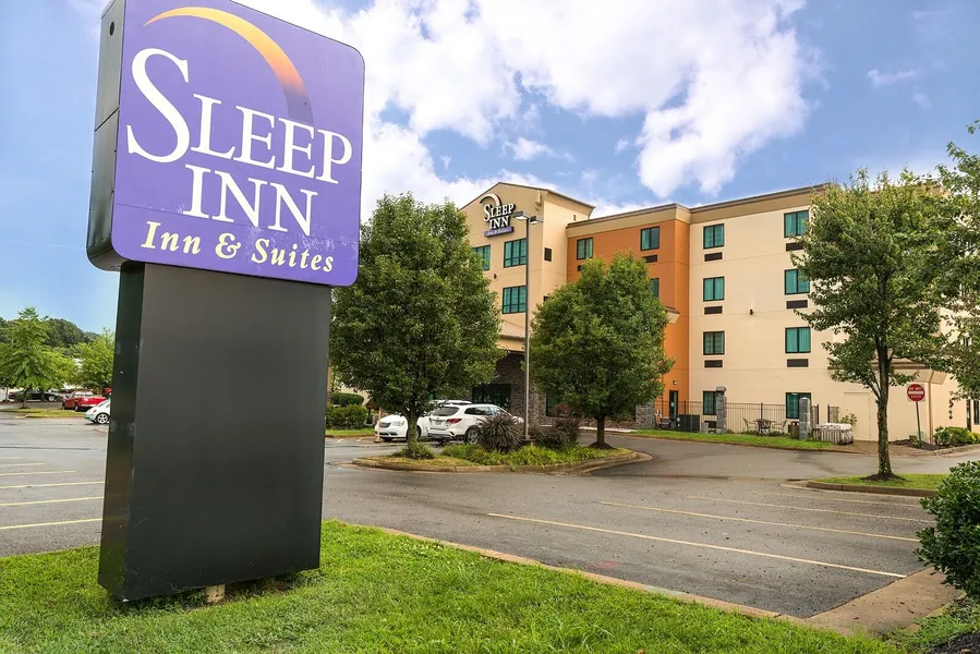 Sleep Inn & Suites Winchester near University hotel detail image 2