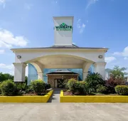 Wingate by Wyndham Humble/Houston Intercontinental Airport hotel detail image 3