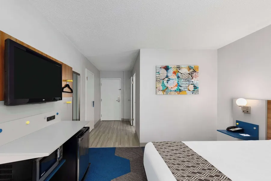 Microtel Inn by Wyndham Bowling Green hotel detail image 6