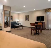 Quality Inn Grand Blanc - Flint South hotel detail image 7