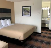 Baymont by Wyndham Waupun hotel detail image 7