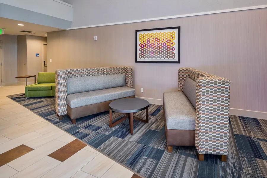 Holiday Inn Express Sunnyvale - Silicon Valley by IHG hotel detail image 6