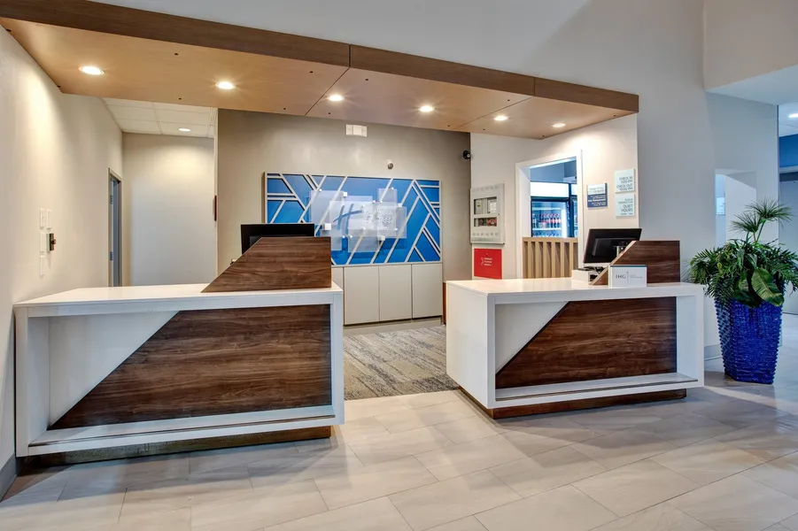 Holiday Inn Express Hotel & Suites Dover by IHG hotel detail image 2