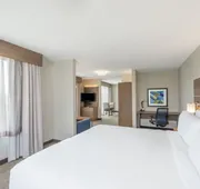 Holiday Inn Express Hotel & Suites Frankfort by IHG hotel detail image 7