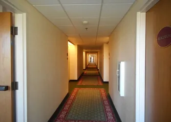 Pleasant stay Inn and Suites Brooklyn hotel thumbnail 5