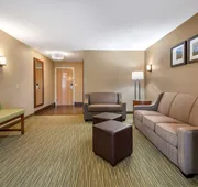 Comfort Suites Elkhart North hotel detail image 4