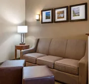 Comfort Suites Elkhart North hotel detail image 5
