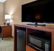 Comfort Suites Elkhart North hotel detail image 7