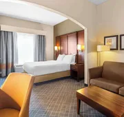 Comfort Suites Vincennes hotel detail image 5