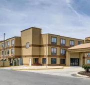Quality Suites Baton Rouge East - Denham Springs hotel detail image 3