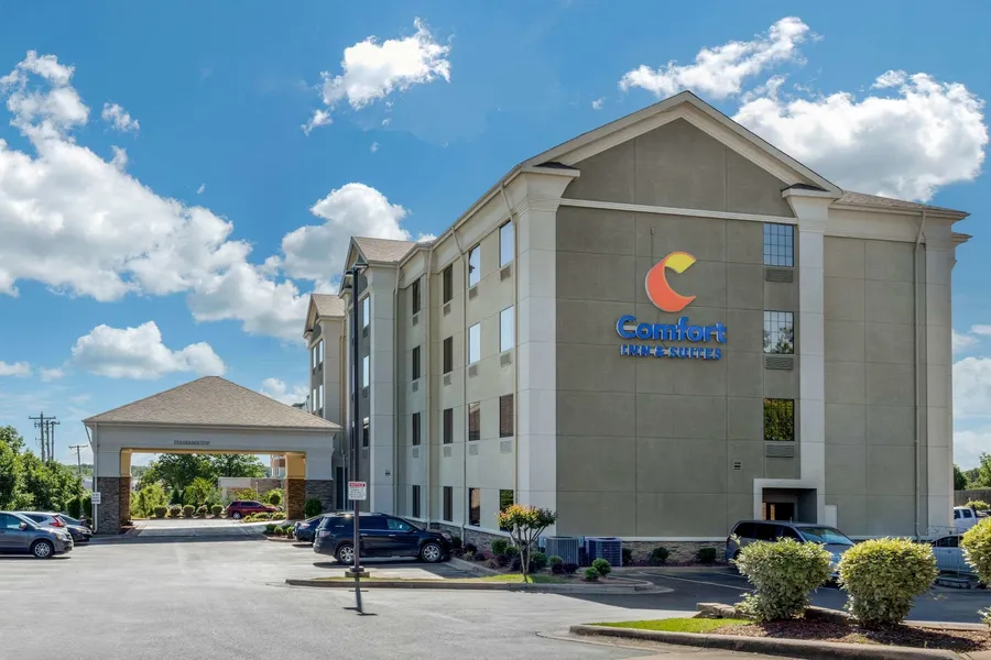 Comfort Inn & Suites North Little Rock McCain Mall hotel detail image 2