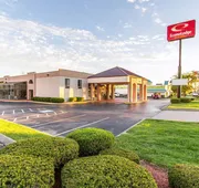 Econo Lodge & Suites Clarksville near Governors Square Mall hotel detail image 4