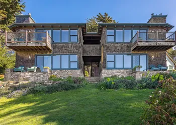 Elk Cove Inn & Spa hotel thumbnail 3