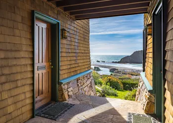 Elk Cove Inn & Spa hotel thumbnail 7