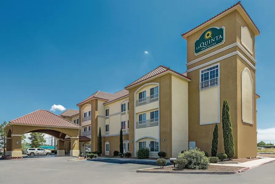 La Quinta Inn & Suites by Wyndham Deming hotel detail image 2