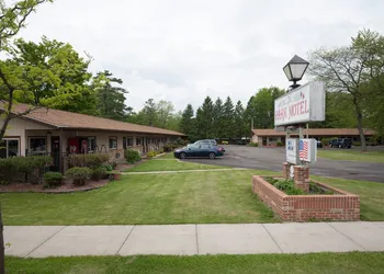 Park Motel hotel thumbnail 5