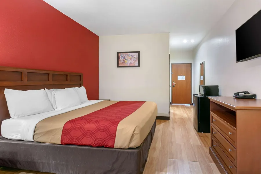 Econo Lodge Eutaw I-20 hotel detail image 6