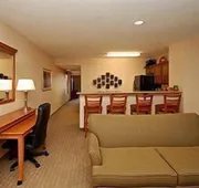 Comfort Suites Glendale - State Farm Stadium Area hotel detail image 7