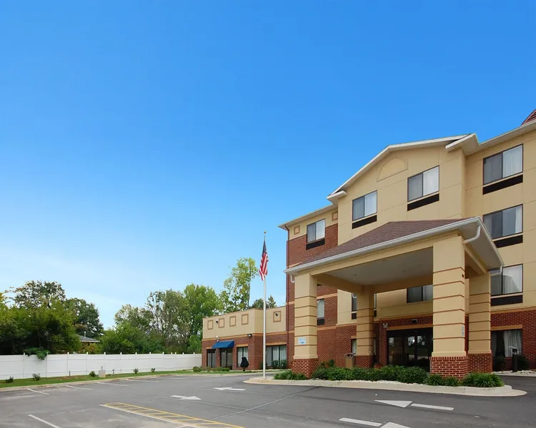 Comfort Inn & Suites Montgomery Eastchase hotel detail image 2