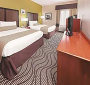 La Quinta Inn & Suites by Wyndham Corpus Christi Northwest hotel detail image 5