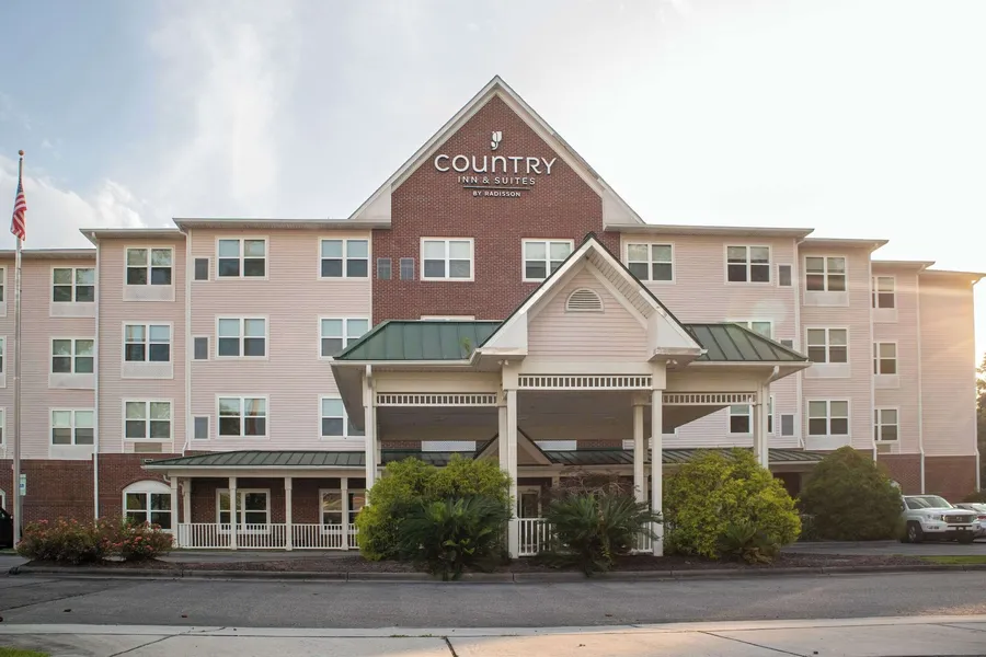 Country Inn & Suites by Radisson, Wilmington, NC hotel detail image 2