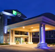 Holiday Inn Express Hotel & Suites Madison-Verona by IHG hotel detail image 3