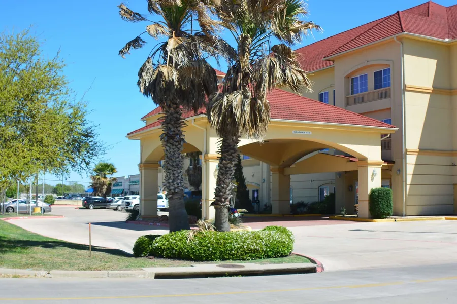 Baymont by Wyndham Brenham hotel detail image 2