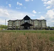 Comfort Inn and Suites Near Lake Guntersville hotel detail image 3