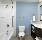 Comfort Suites Lake City hotel detail image 7