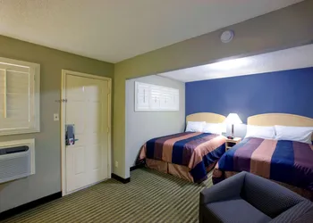 Americas Best Value Inn Midland hotel thumbnail 6
