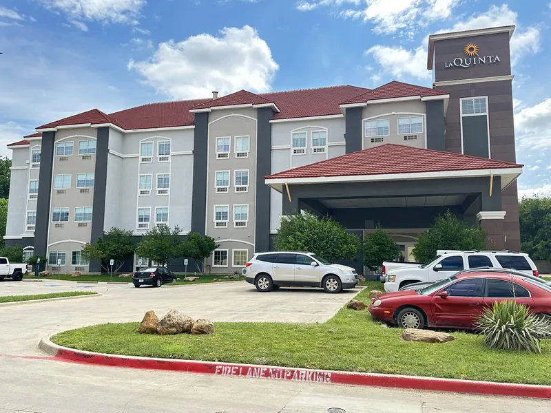 La Quinta Inn & Suites by Wyndham Decatur hotel detail image 2