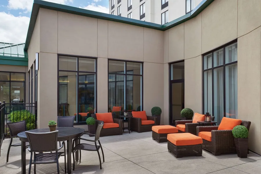 Hilton Garden Inn Toronto Airport West/Mississauga hotel detail image 2