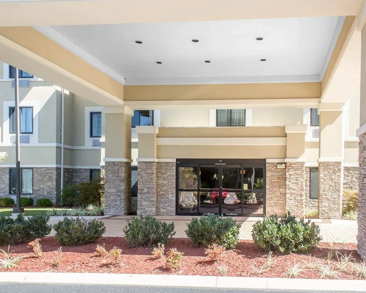 Sleep Inn & Suites Middlesboro hotel detail image 2