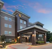 La Quinta Inn & Suites by Wyndham McAlester hotel detail image 3