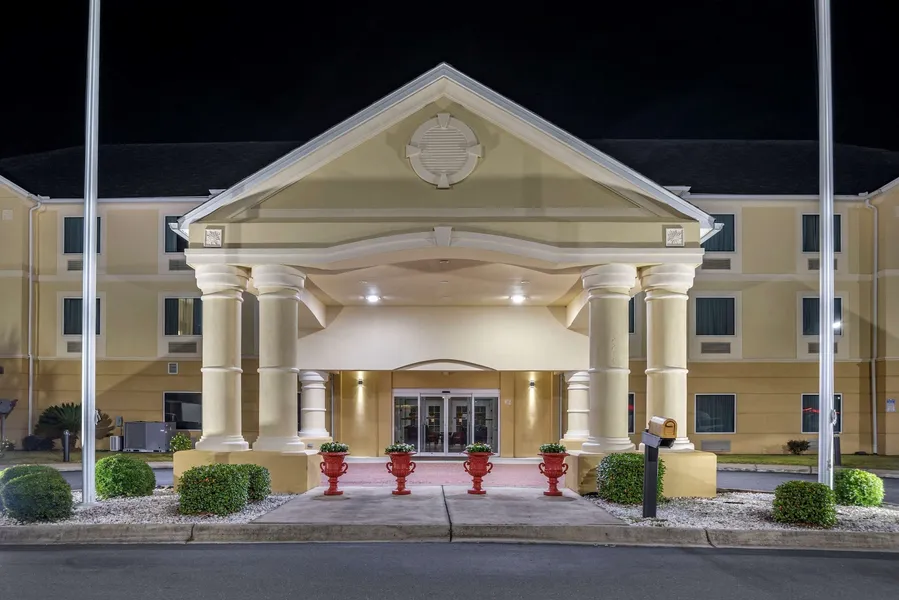 Comfort Inn & Suites Marianna I-10 hotel detail image 6