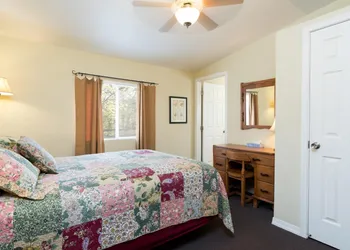 Homestead Cottages hotel thumbnail 3
