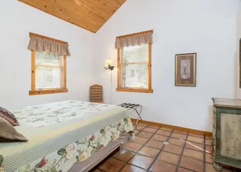 Homestead Cottages hotel thumbnail 6