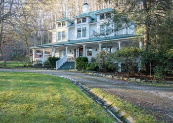 Taylor House Inn hotel thumbnail 4