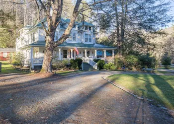 Taylor House Inn hotel thumbnail 5
