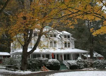 Taylor House Inn hotel thumbnail 7
