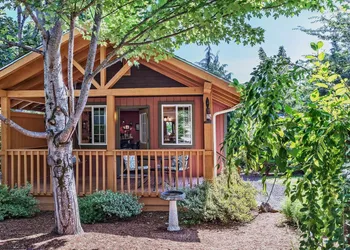 Carson Ridge Luxury Cabins hotel thumbnail 3