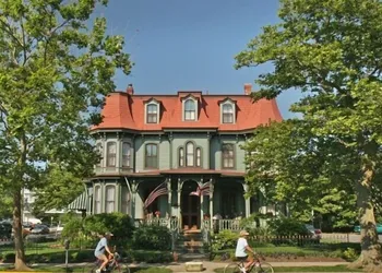The Queen Victoria B&B hotel thumbnail 2