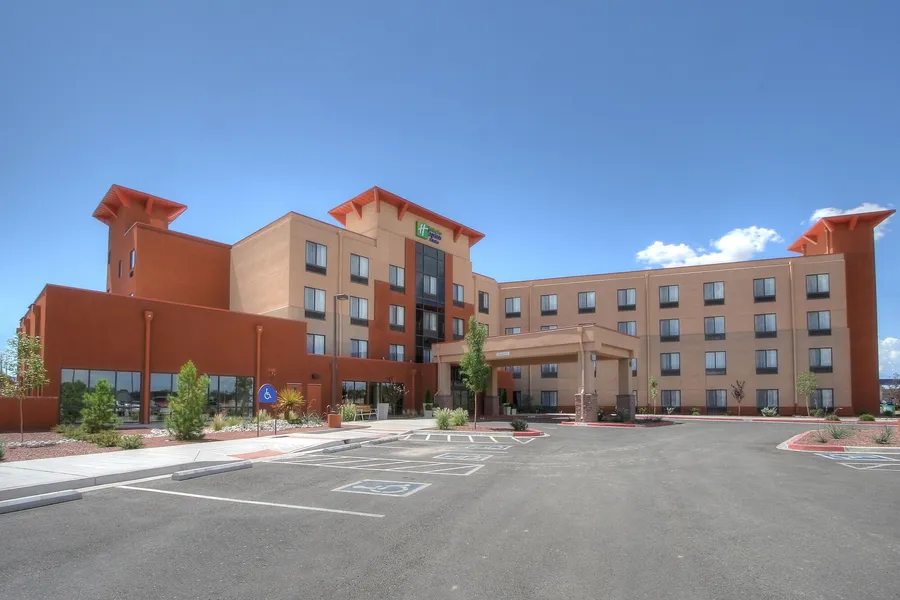 Holiday Inn Express & Suites Albuquerque Historic Old Town by IHG hotel detail image 2